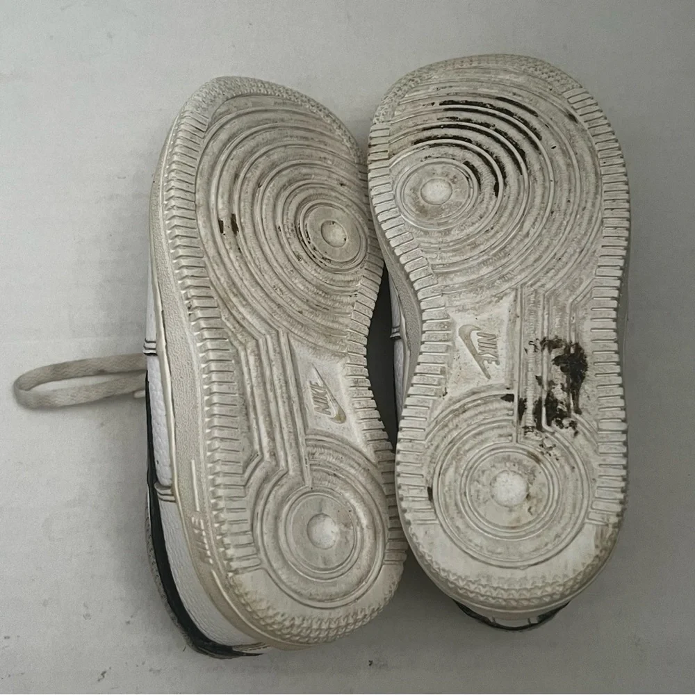 Nike Air Force 1 Low Athletic Shoes Infant Sz 9C White Sporty Casual Sneakers